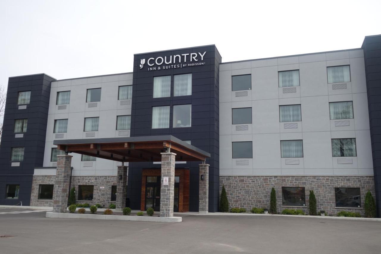 Country Inn & Suites By Radisson, Belleville, On Kültér fotó
